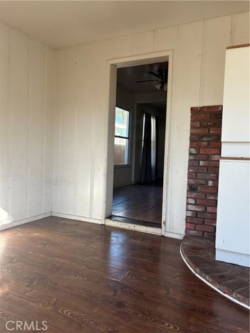 6331 Columbus Avenue, Van Nuys (los Angeles), CA 91411