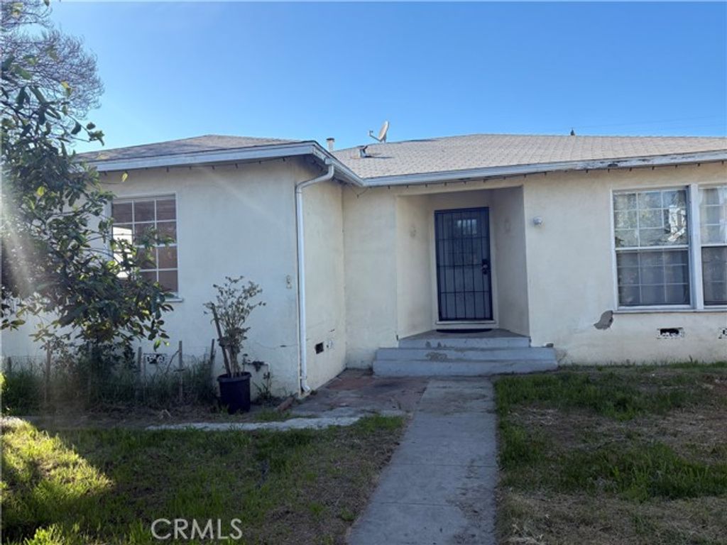 6331 Columbus Avenue, Van Nuys (los Angeles), CA 91411