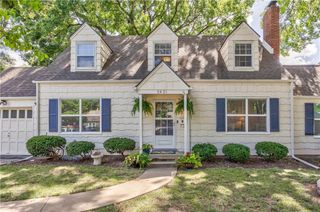 5421 Juniper Street, Roeland Park, KS 66205