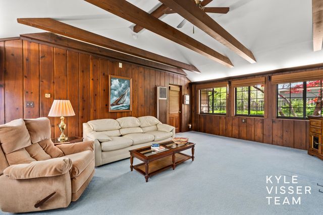 1504 Lake Grove Avenue SE, East Grand Rapids, MI 49506