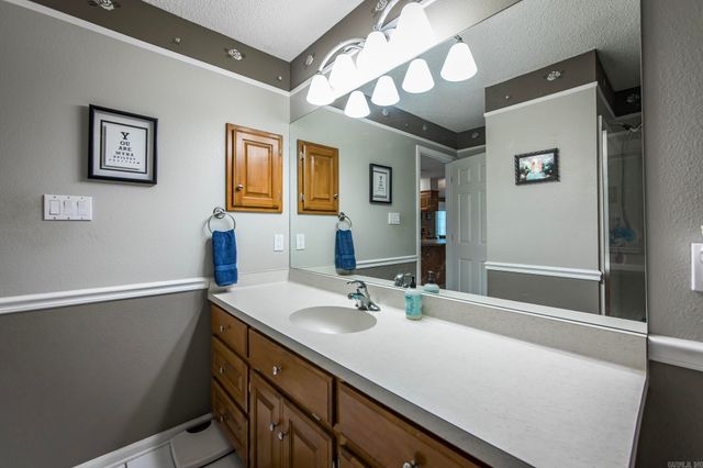 4 Miranda Lane, Hot Springs Village, AR 71909