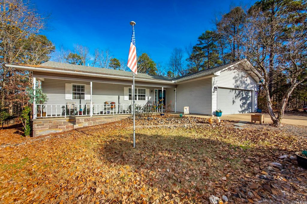 4 Miranda Lane, Hot Springs Village, AR 71909