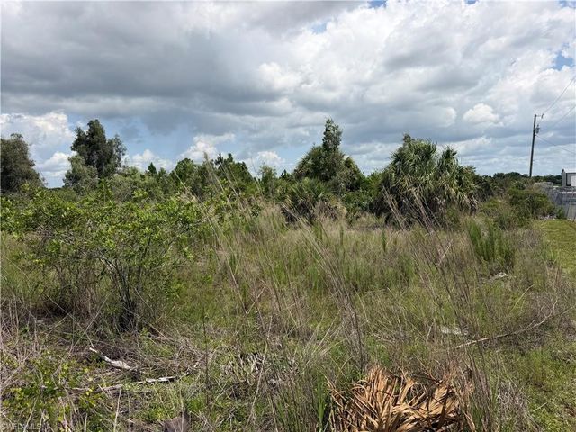 4140 68th AVE NE, Naples, FL 34120