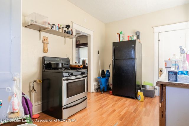 515 W Hillsdale Street, Lansing, MI 48933