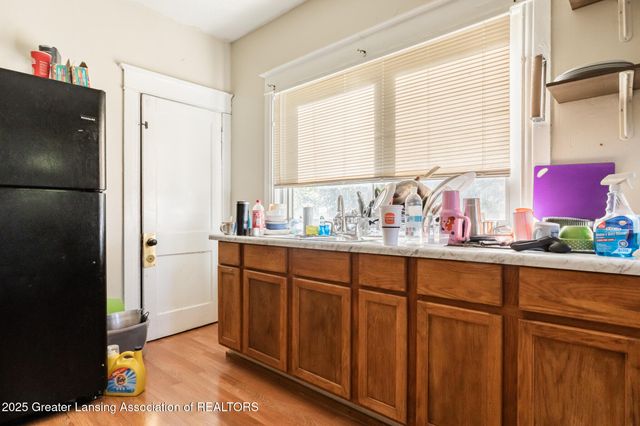 515 W Hillsdale Street, Lansing, MI 48933