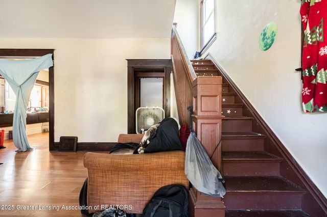 515 W Hillsdale Street, Lansing, MI 48933