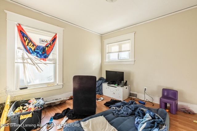 515 W Hillsdale Street, Lansing, MI 48933