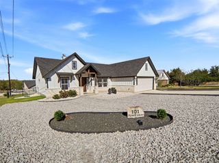 101 N Jerry Gray, Blanco, TX 78606