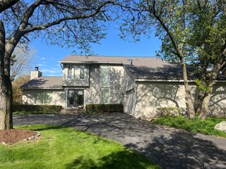 3958 Winterset Court, West Bloomfield Charter Township, MI 48323