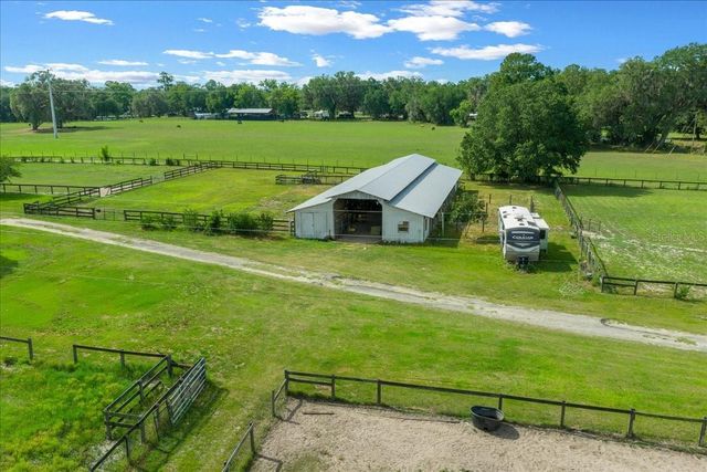 18585 N HIGHWAY 329, Reddick, FL 32686