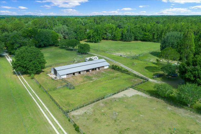 18585 N HIGHWAY 329, Reddick, FL 32686