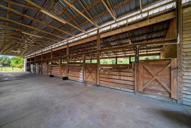 18585 N HIGHWAY 329, Reddick, FL 32686