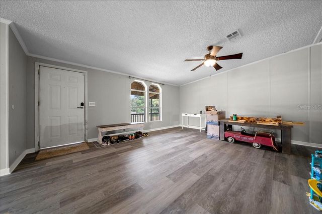 18585 N HIGHWAY 329, Reddick, FL 32686