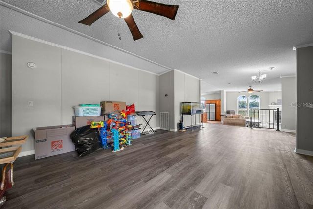 18585 N HIGHWAY 329, Reddick, FL 32686