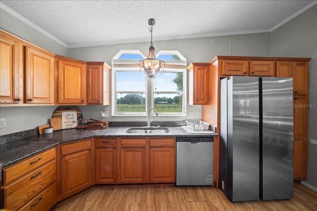 18585 N HIGHWAY 329, Reddick, FL 32686