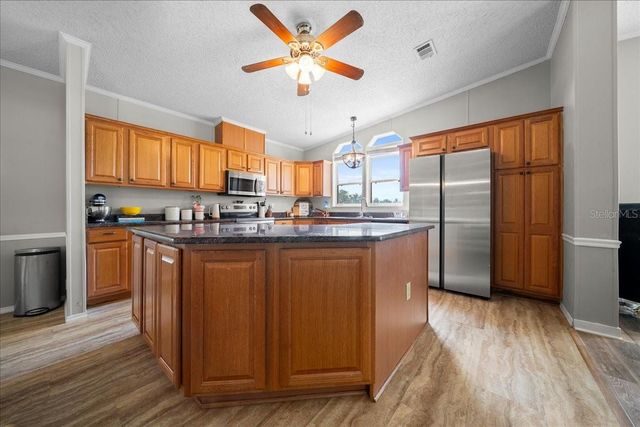 18585 N HIGHWAY 329, Reddick, FL 32686