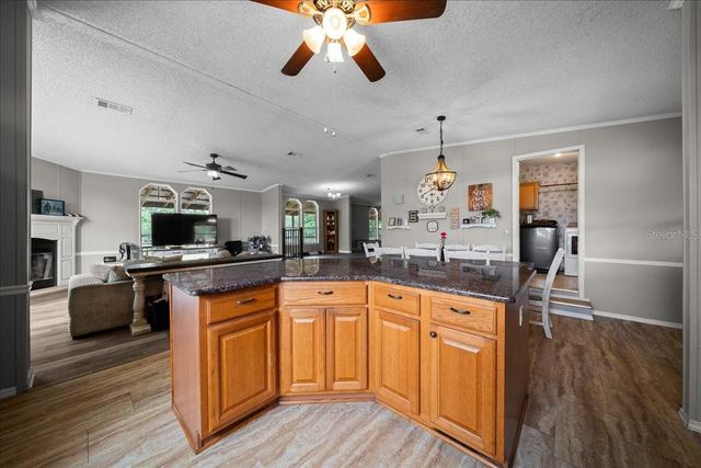 18585 N HIGHWAY 329, Reddick, FL 32686