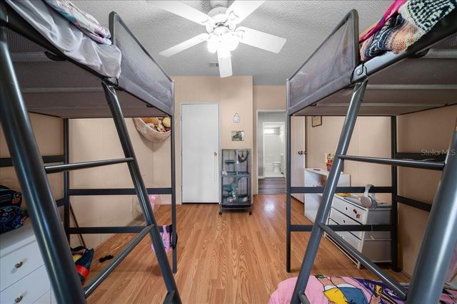 18585 N HIGHWAY 329, Reddick, FL 32686