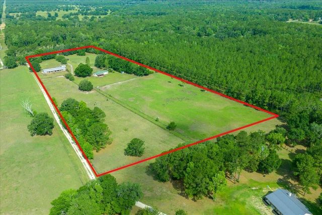 18585 N HIGHWAY 329, Reddick, FL 32686