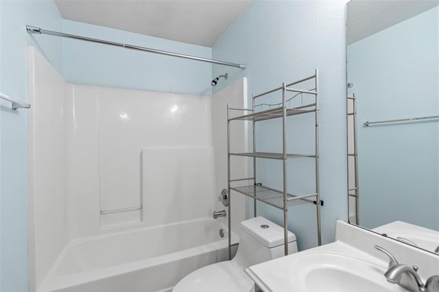 6714 Woodland Oaks, Magnolia, TX 77354