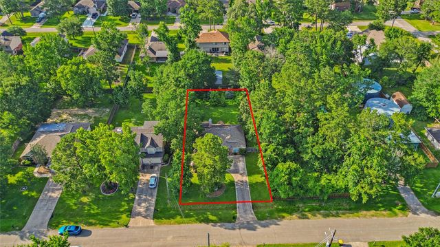 6714 Woodland Oaks, Magnolia, TX 77354