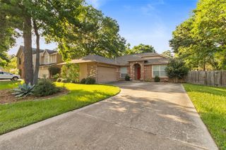 6714 Woodland Oaks, Magnolia, TX 77354