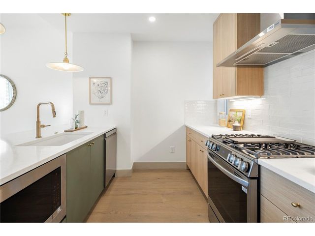 1230 N ZENOBIA St 4, Denver, CO 80204