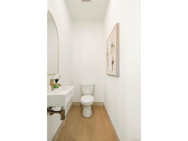 1230 N ZENOBIA St 4, Denver, CO 80204