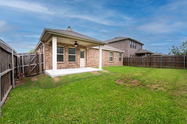 1041 N Churchill Drive, Fate, TX 75189