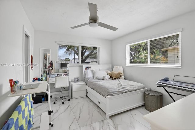 9280 SW 55th Ct, Cooper City, FL 33328