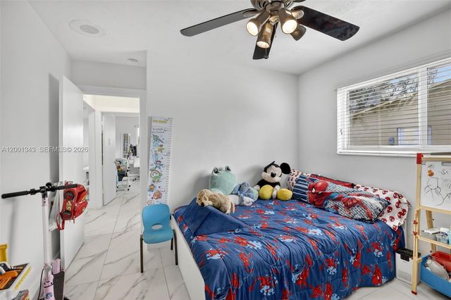 9280 SW 55th Ct, Cooper City, FL 33328