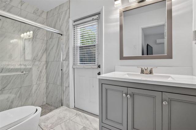 9280 SW 55th Ct, Cooper City, FL 33328