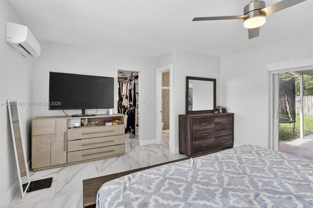 9280 SW 55th Ct, Cooper City, FL 33328