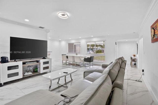 9280 SW 55th Ct, Cooper City, FL 33328