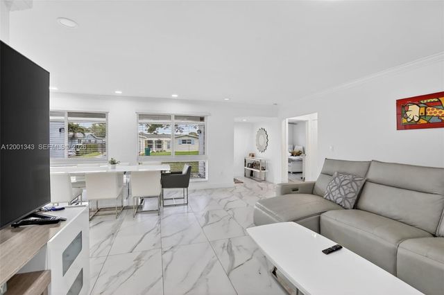 9280 SW 55th Ct, Cooper City, FL 33328