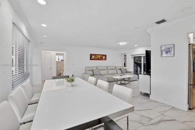 9280 SW 55th Ct, Cooper City, FL 33328