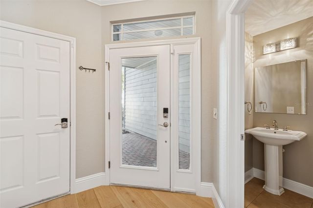 2858 BAYSHORE TRAILS DRIVE, Tampa, FL 33611