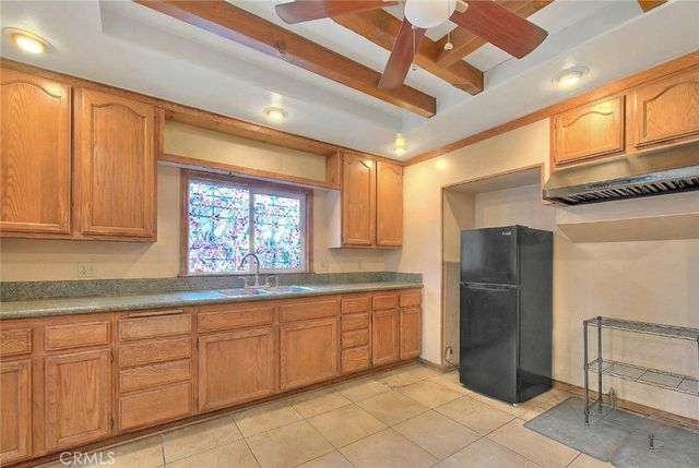 7024 Eton, Canoga Park, CA 91303