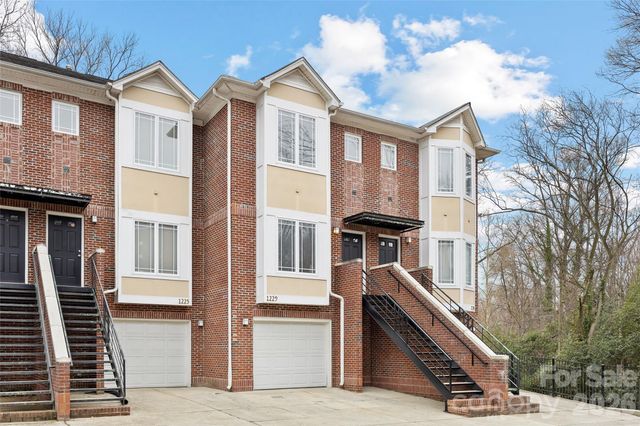 1229 Lalex Lane, Charlotte, NC 28209