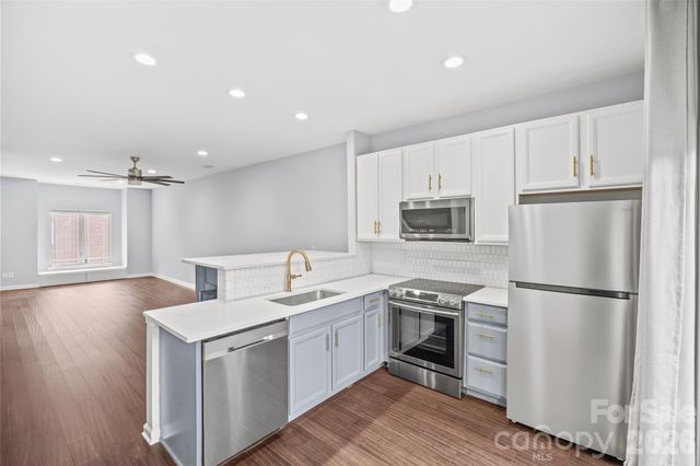 1229 Lalex Lane, Charlotte, NC 28209