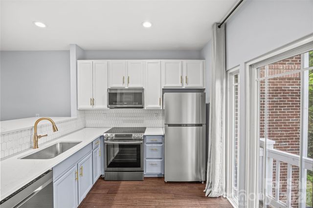 1229 Lalex Lane, Charlotte, NC 28209