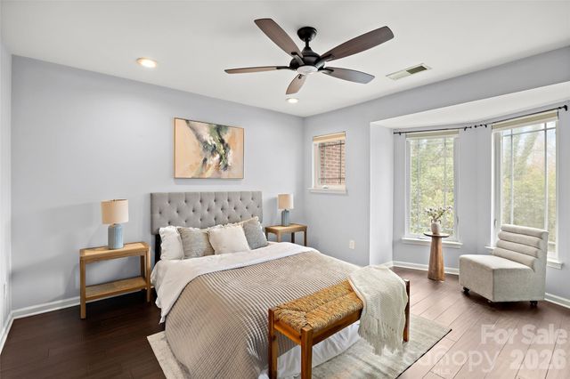 1229 Lalex Lane, Charlotte, NC 28209
