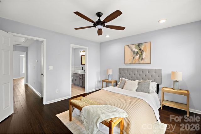1229 Lalex Lane, Charlotte, NC 28209