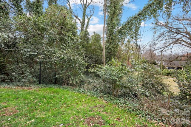 1229 Lalex Lane, Charlotte, NC 28209