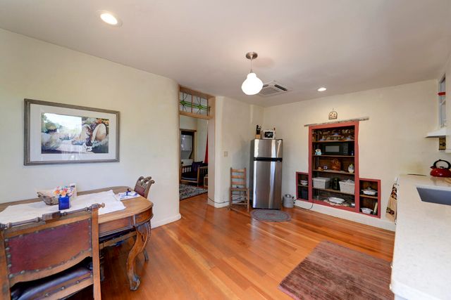 1913 Lomas Boulevard NW, Albuquerque, NM 87104