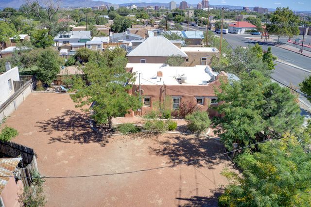 1913 Lomas Boulevard NW, Albuquerque, NM 87104