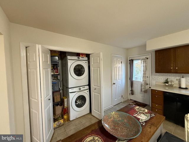 410 N 5TH AVE, Royersford, PA 19468