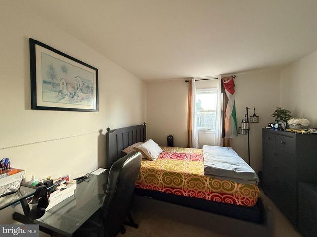 410 N 5TH AVE, Royersford, PA 19468