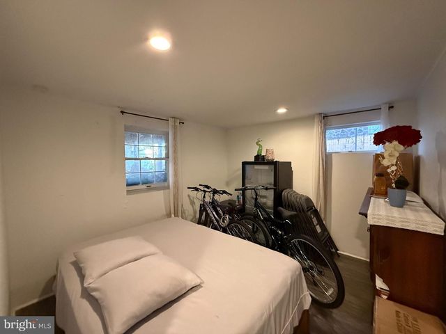 410 N 5TH AVE, Royersford, PA 19468