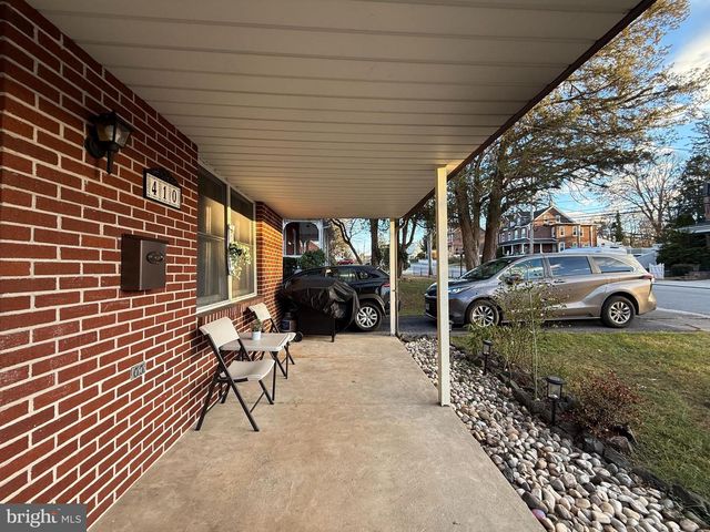 410 N 5TH AVE, Royersford, PA 19468